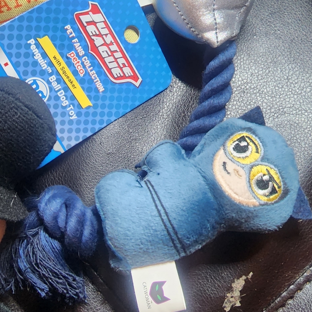 Dog/Cat toys lot mixed Monopoly/Batman - Picture 5 of 7